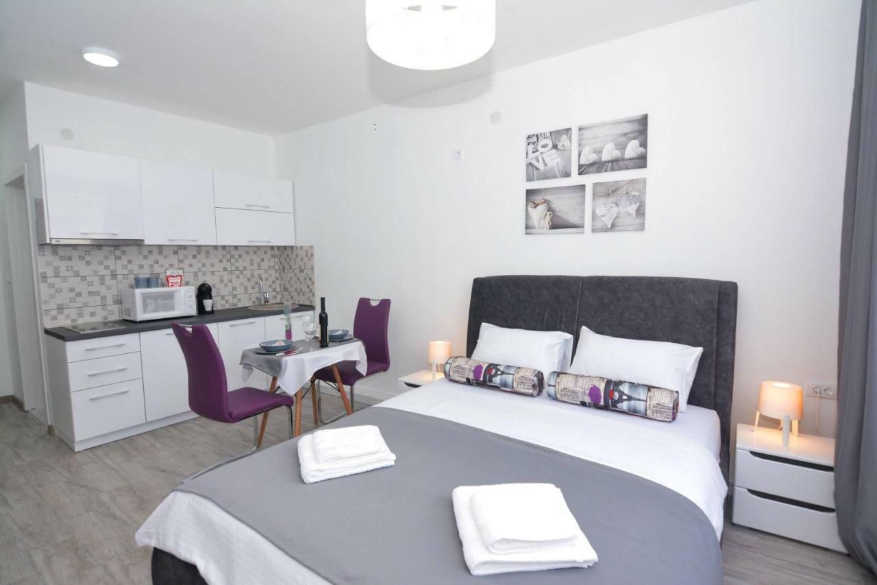 Small Oasis Apartment Tivat Eksteriør billede