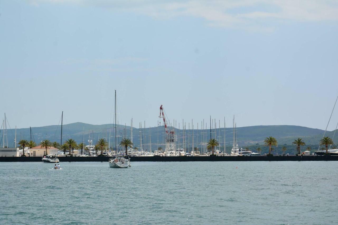 Small Oasis Apartment Tivat Eksteriør billede